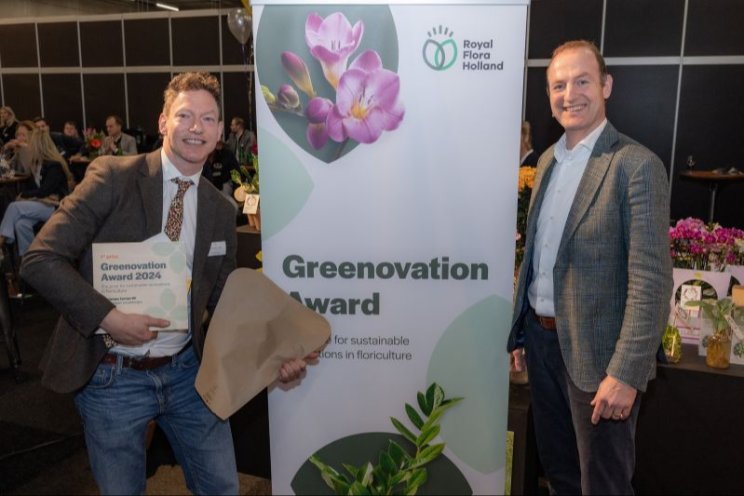 Greenovation Award gaat naar Decowraps Europe Greenovation Award gaat naar Decowraps Europe