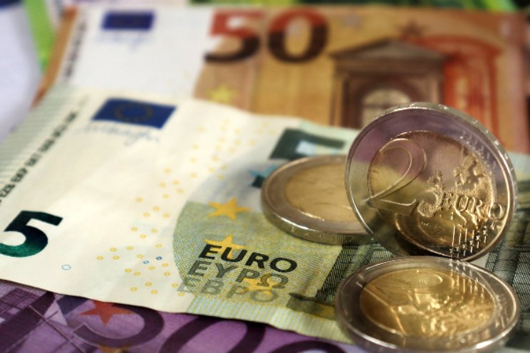 Waarde euro omlaag door verkiezingen Frankrijk Waarde euro omlaag door verkiezingen Frankrijk