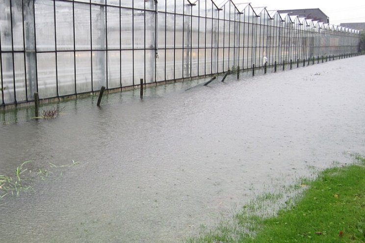 'Hoge grondwaterstand hét moment om te sparen' 'Hoge grondwaterstand hét moment om te sparen'